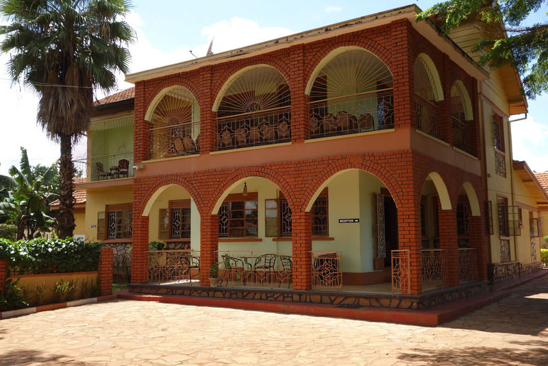 Bridgeway Guest House Jinja Buitenkant foto