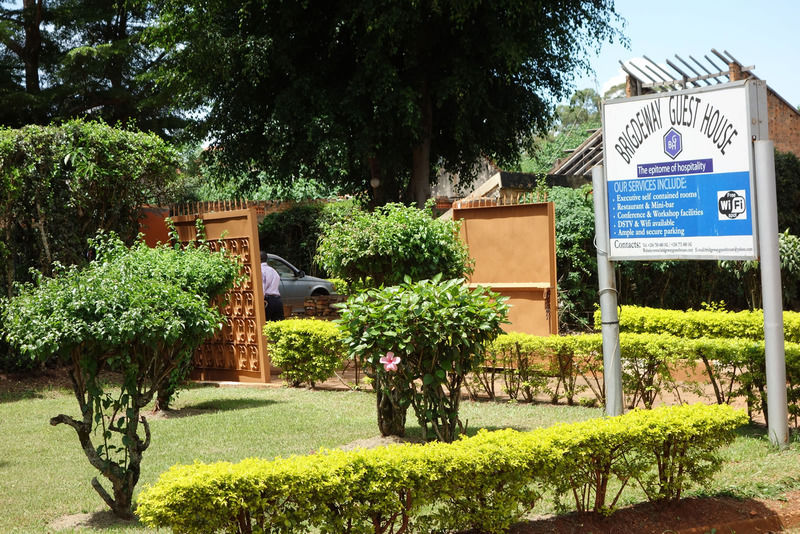 Bridgeway Guest House Jinja Buitenkant foto