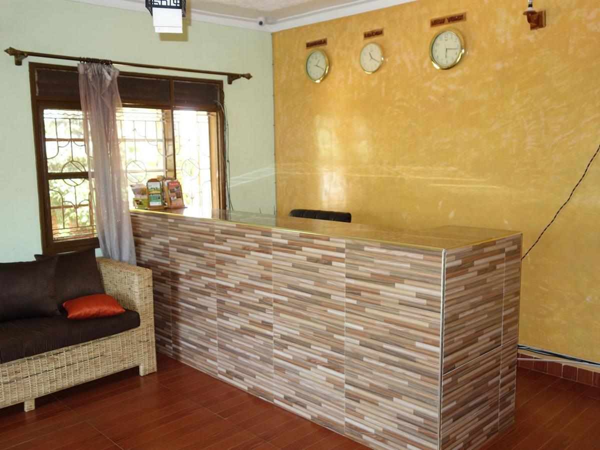 Bridgeway Guest House Jinja Buitenkant foto